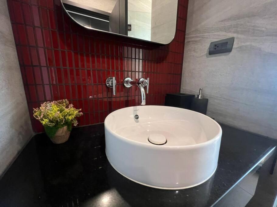 Downtown Chic Condo Rooftop Pool #En797 Pattaya Dış mekan fotoğraf